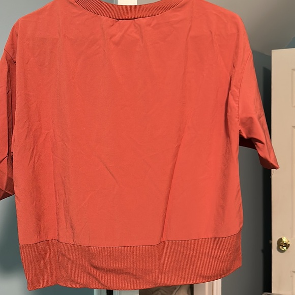 Athletic Top - Picture 4 of 4